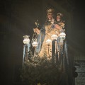 Il Simulacro della Madonna del Rosario accompagnato in processione nella Concattedrale