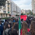 Gli studenti del Polo liceale “Sylos-Fiore” in corteo contro il caro vita