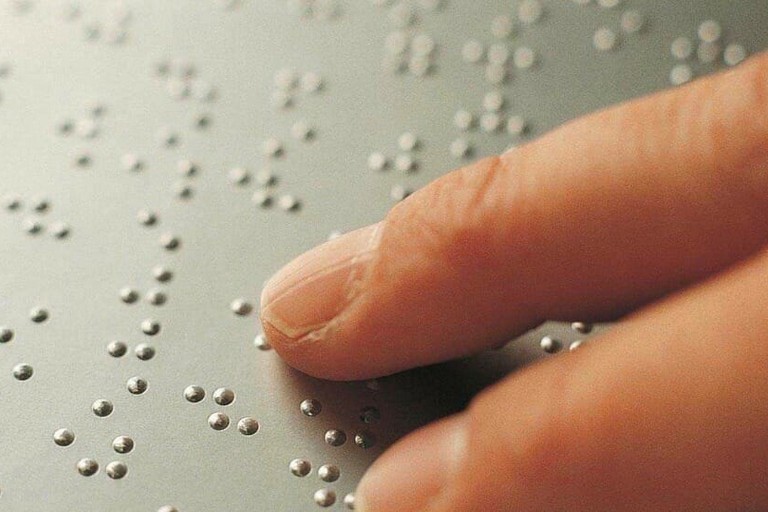 Libro braille