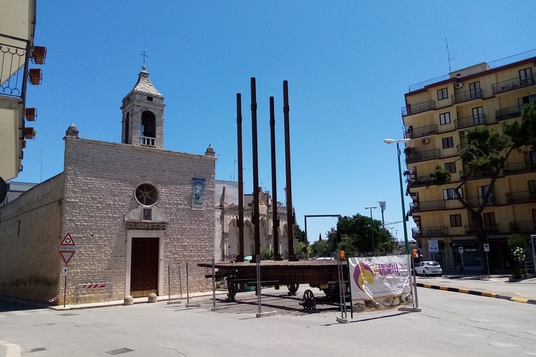 Costruzione carro trionfale. <span>Foto Cosma Cacciapaglia</span>