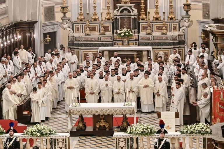 Il clero diocesano. <span>Foto Diocesi Molfetta-Ruvo-Giovinazzo-Terlizzi</span>