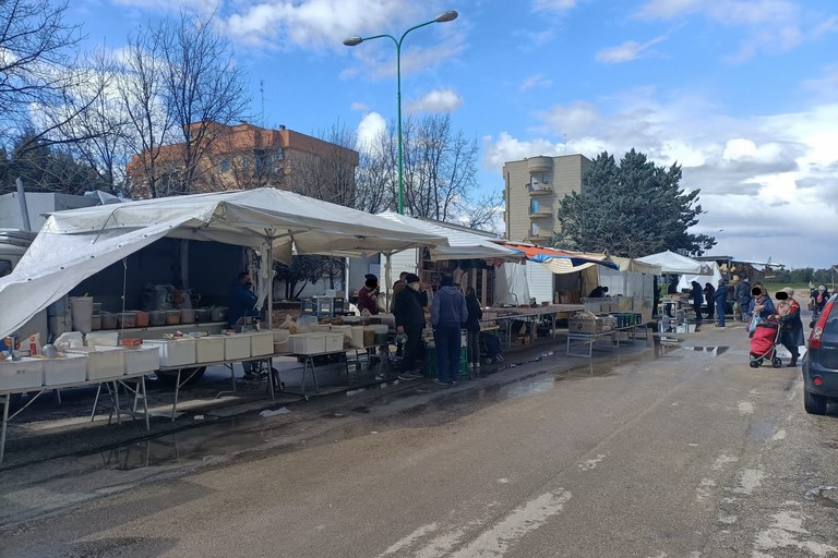 Mercato settimanale