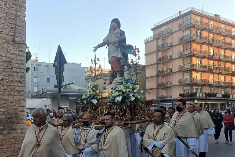 Santa Maria della Stella in processione. <span>Foto Francesco Pittò</span>