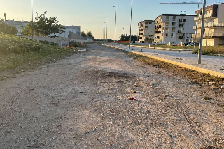Strada sterrata in I trav via Giovinazzo