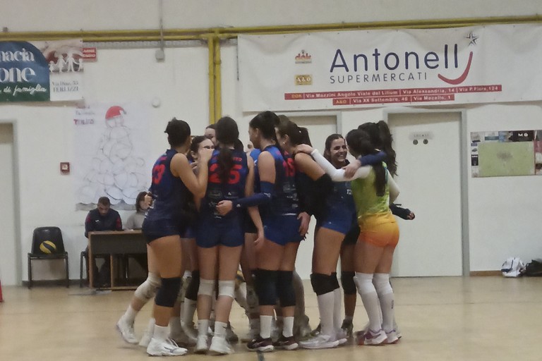 Supermercati Antonelli Scuola di Pallavolo Terlizzi. <span>Foto Francesco Pitto'</span>