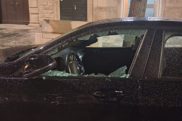Tentato furto d'auto. <span>Foto Vigilanza Apulia</span>