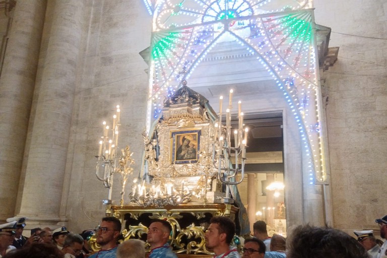 La sacra Icona della vergine di Sovereto è tornata in Cattedrale. <span>Foto Francesco Pitto'</span>