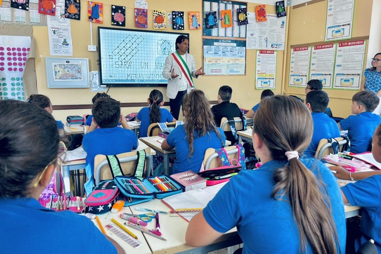 Laugurio del sindaco De Chirico per linizio della scuola