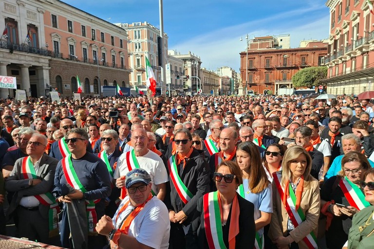 Protesta olivicoltori a Bari. <span>Foto Comune di Giovinazzo </span>
