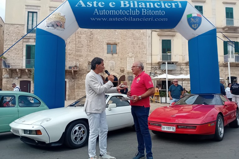 Sindaco De Chirico alla “Giornata Nazionale del Veicolo d'Epoca”