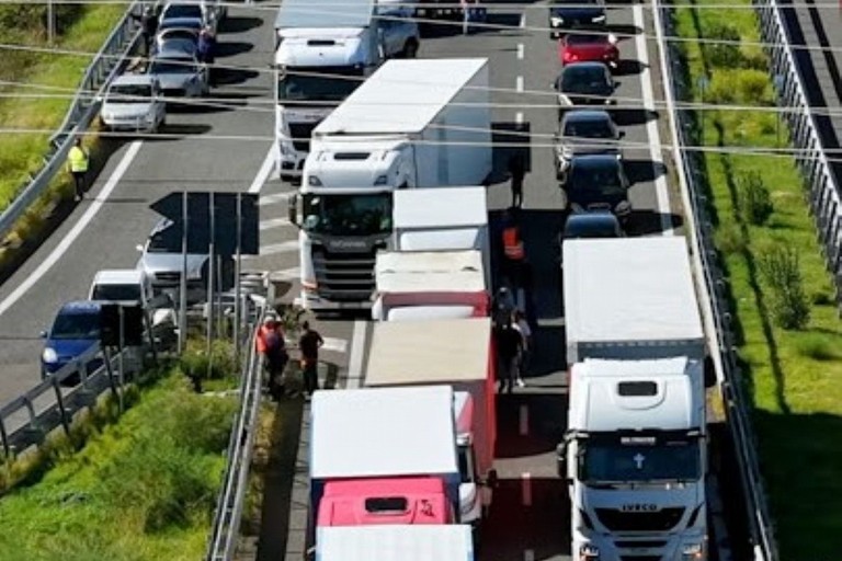 Sciopero TIR. <span>Foto YouTube</span>
