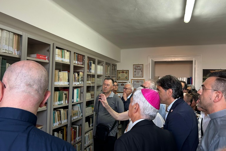 biblioteca intitolata a Mons. Gaetano Valente. <span>Foto Paolo Alberto Malerba</span>