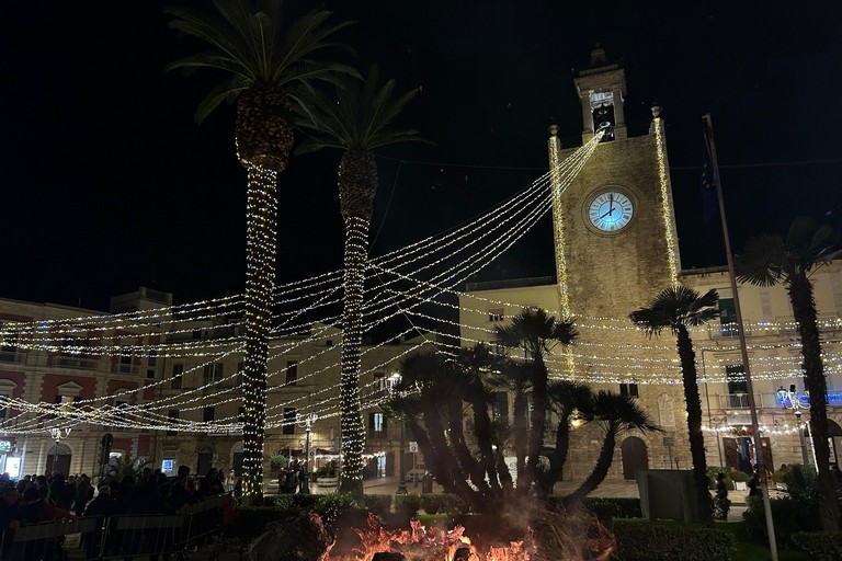 Fuoco Santa Lucia. <span>Foto Paolo Alberto Malerba</span>