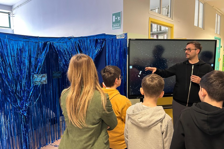 Un corridoio per mettersi nei panni degli altri. <span>Foto Paolo Alberto Malerba</span>