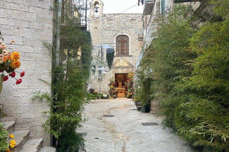 Vicoli in fiore. <span>Foto Paolo Alberto Malerba</span>